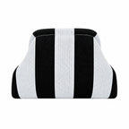 Knitty – The Snap-Shut Makeup Bag