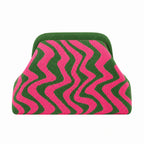 Knitty – The Snap-Shut Makeup Bag