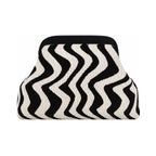 Knitty – The Snap-Shut Makeup Bag