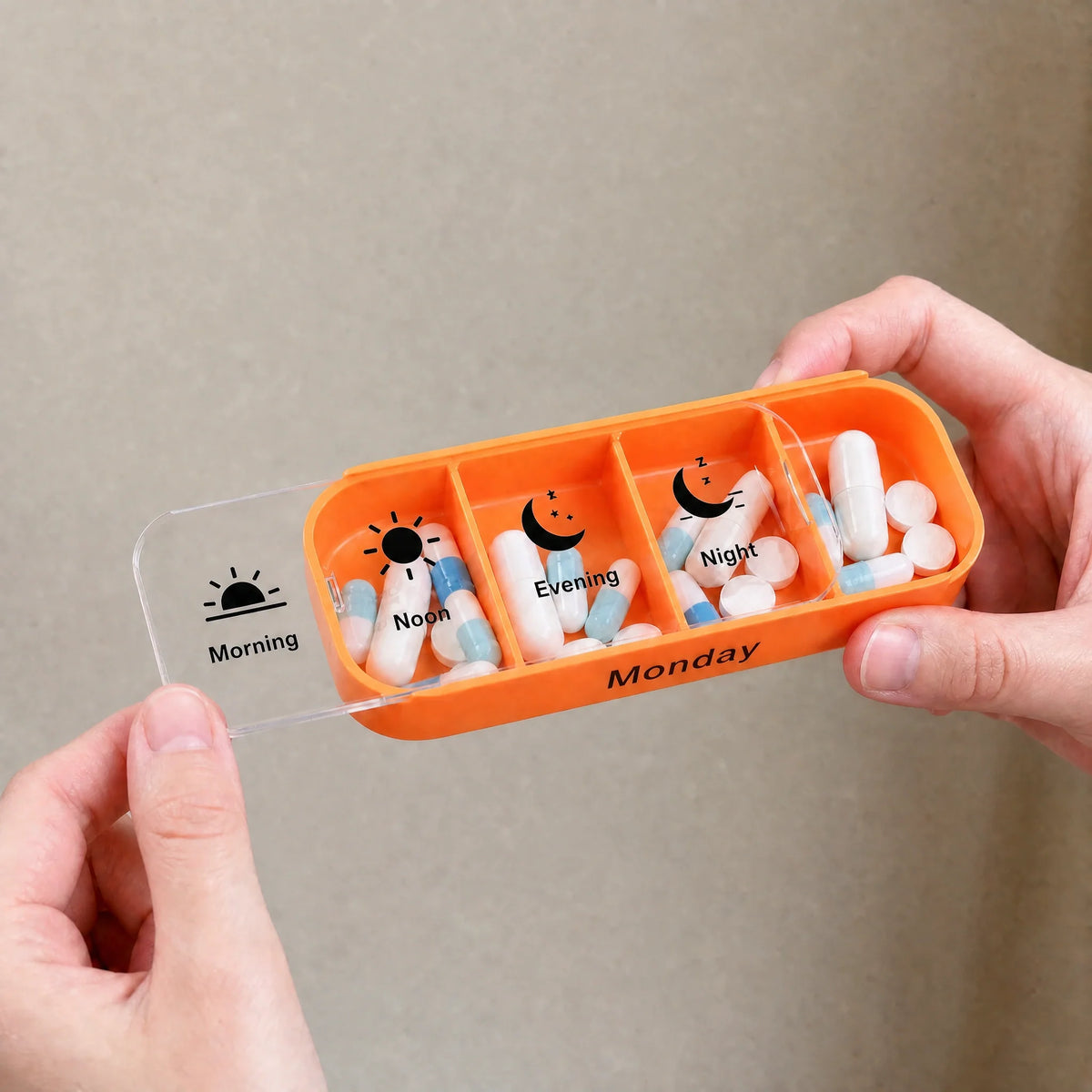 Stacky – The Slide-Out Pill Organizer